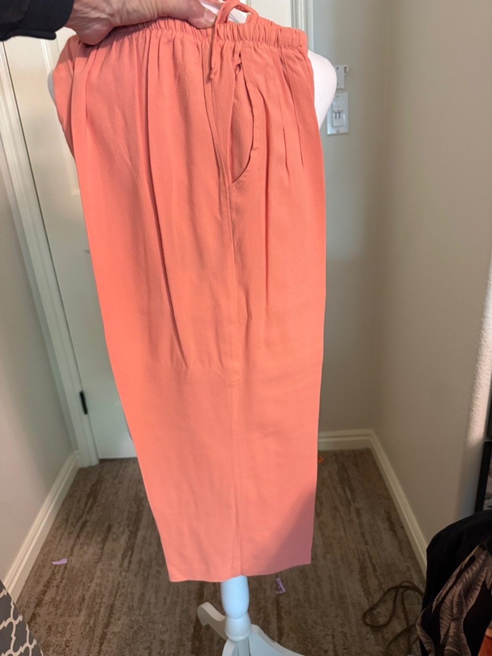 Jams world Women's Elastic Waist Coral Capri pants size medium